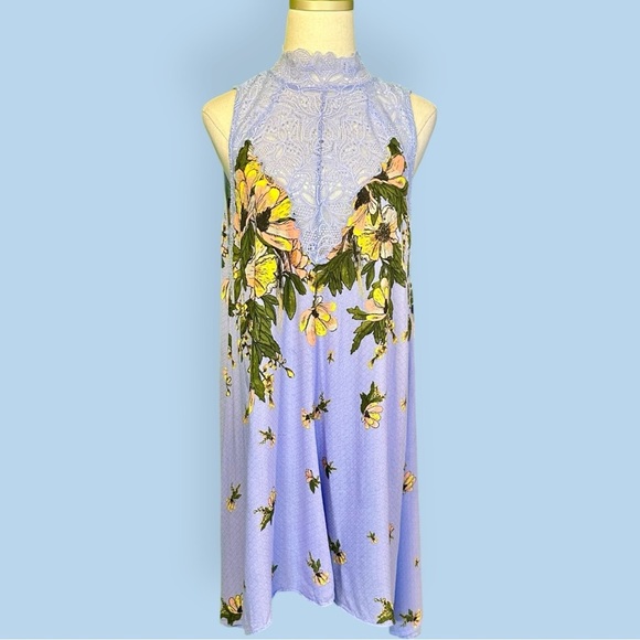 Free People ‘Marsha’ Printed Lace Slip Dress in “Periwinkle Sky” Size Large - Picture 4 of 16
